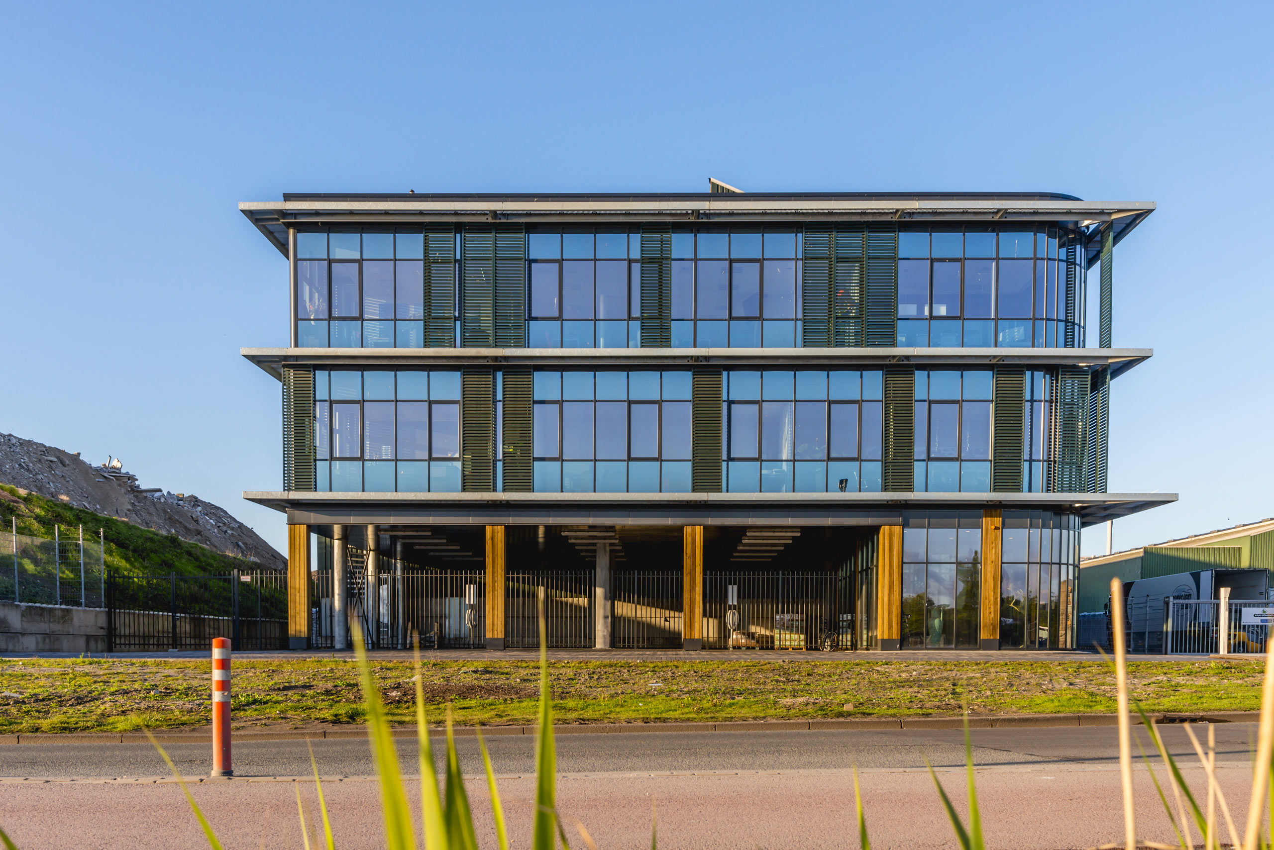 Van Egmond Potgrond, Amsterdam