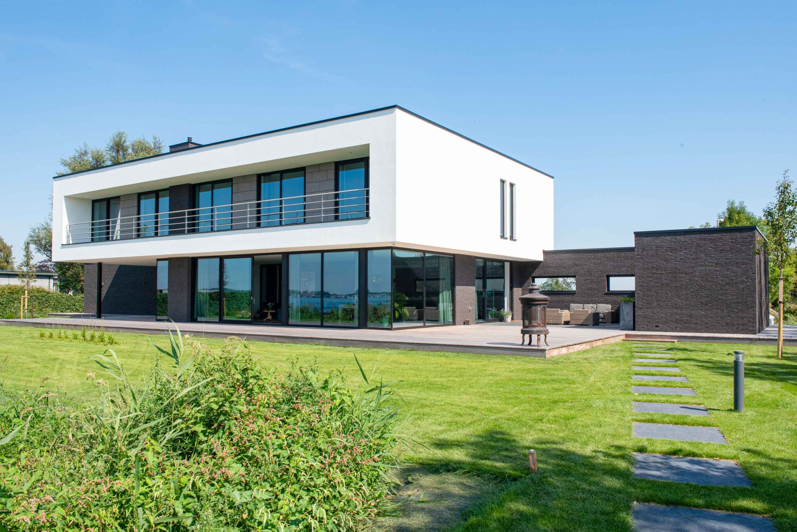 Villa Rijnsaterwoude