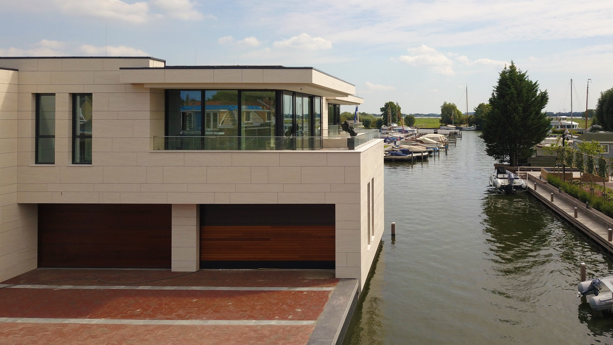 Hof van Leede, Warmond
