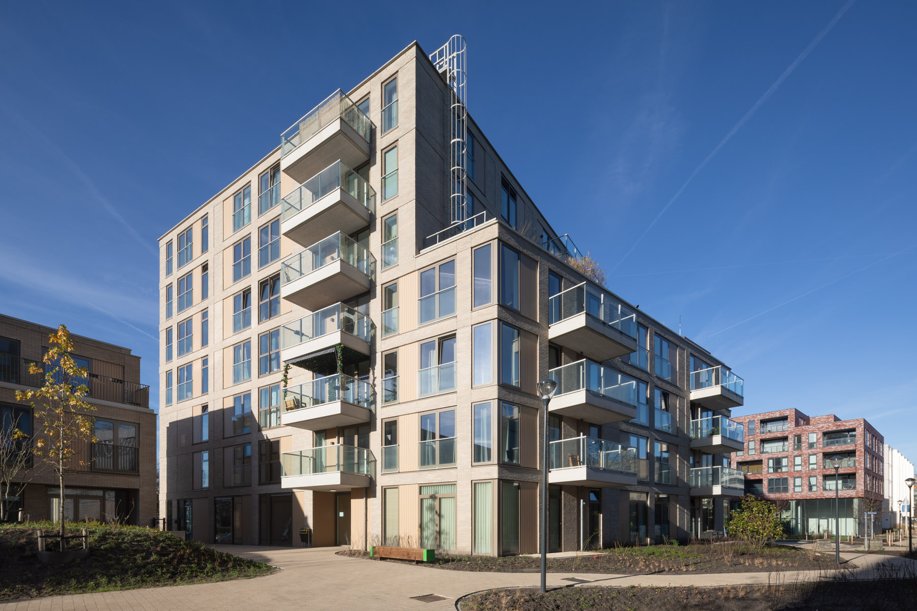 Elements, Haarlem