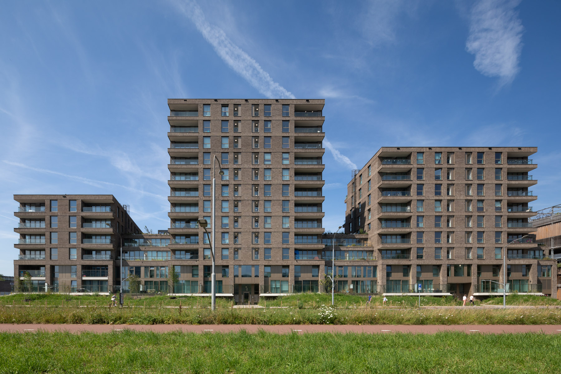 Elements, Haarlem